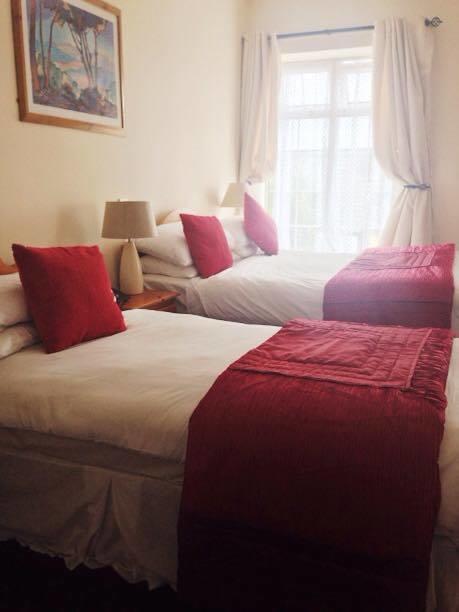 The Western Hotel Клерморис Стая снимка