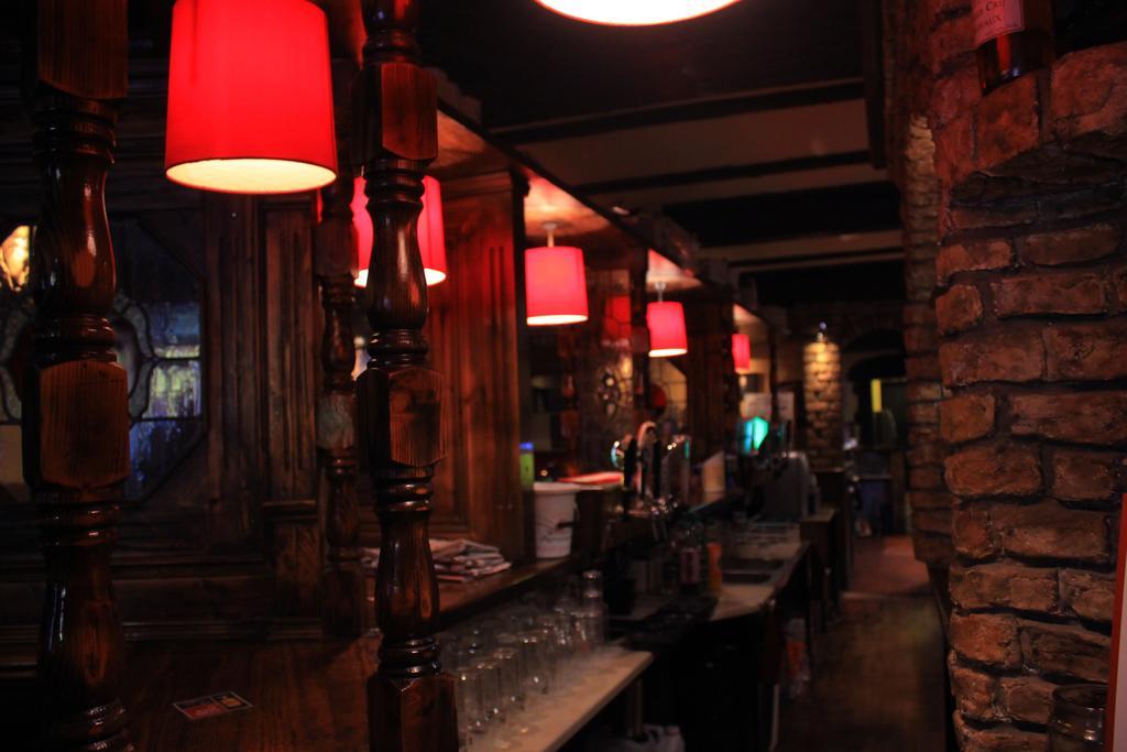 The Western Hotel Клерморис Екстериор снимка